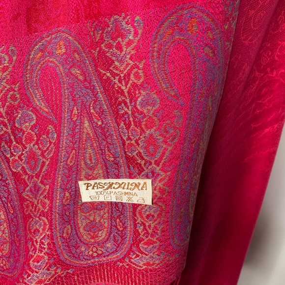 Pashmina - Picture 5 of 6